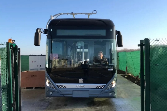  Китайские беспилотные автобусы выедут на дороги Европы 