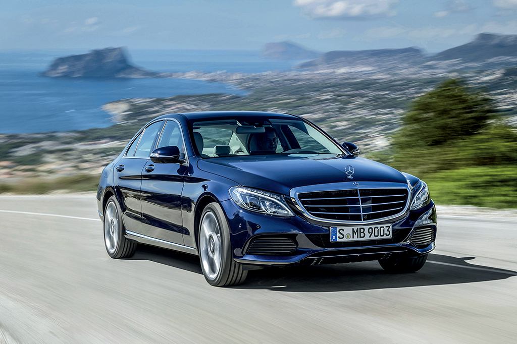 Самые популярные семейные седаны 2016 года Самые популярные семейные седаны 2016 года