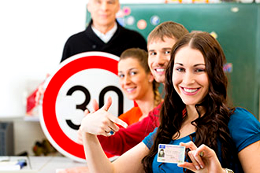 Украинские автошколы вскоре возобновят свою работу