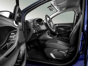 2016Ford_KaPlus_Interior_09