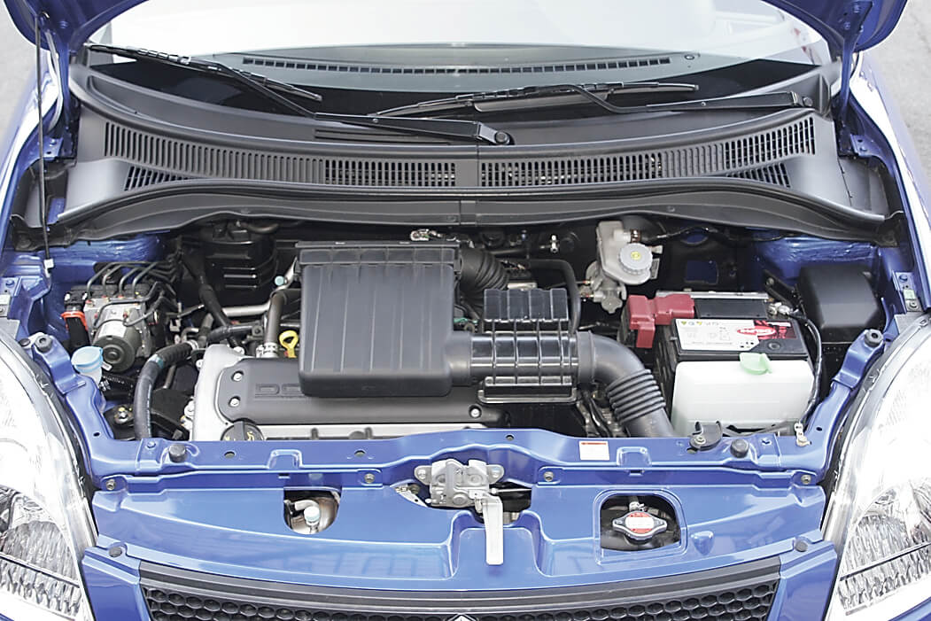 Обзор Mitsubishi Colt и Suzuki Swift.