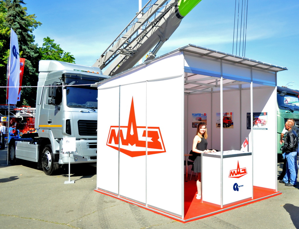 МАЗ представил новинки строительной техники