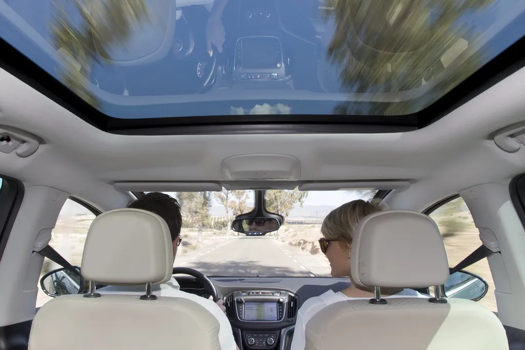 Обновленный минивен Opel Zafira