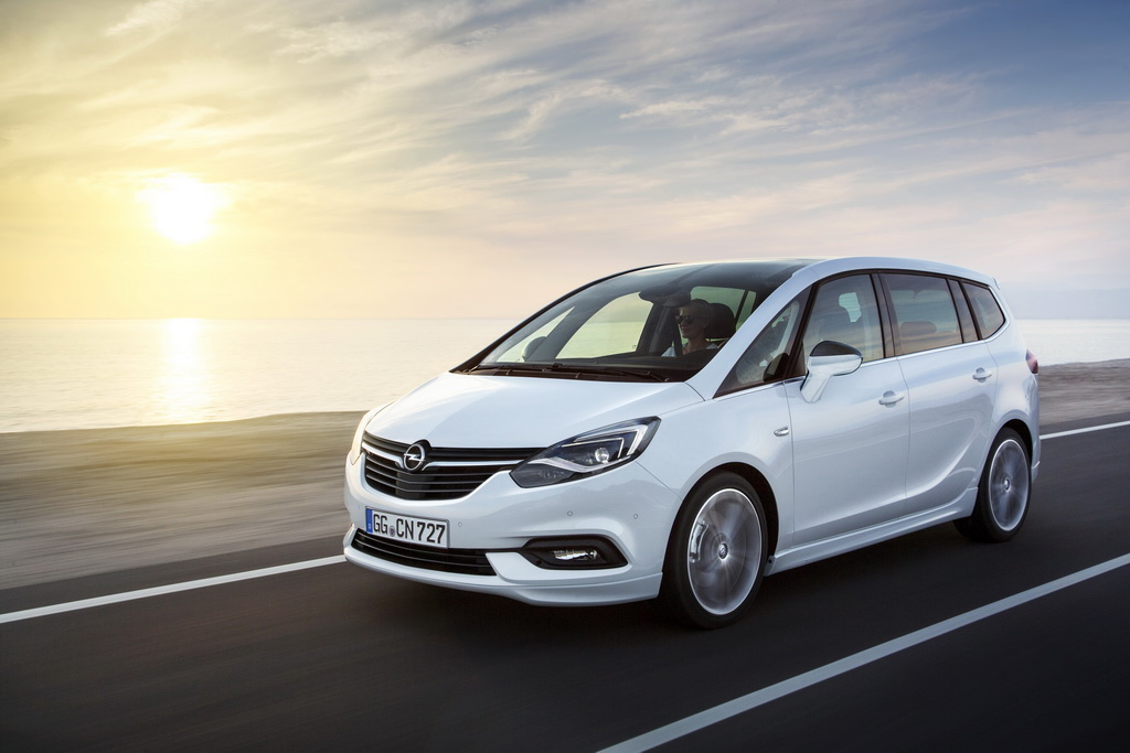 Обновленный минивен Opel Zafira