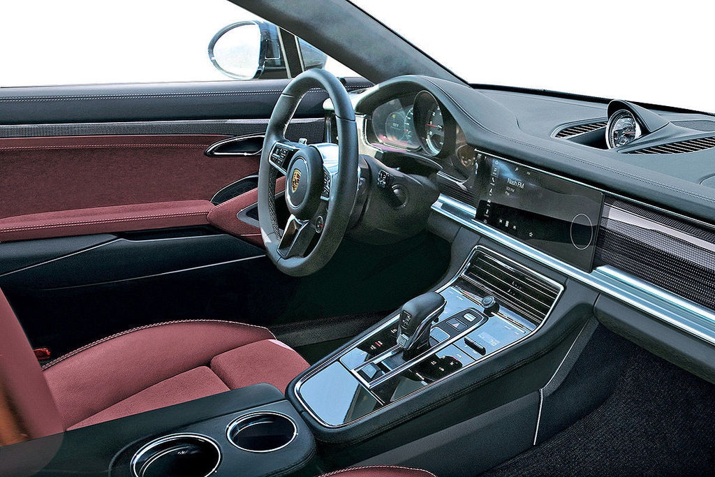 Porsche Panamera interior
