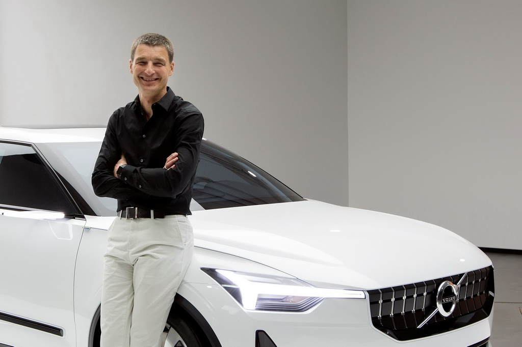 Thomas Ingenlath with the Volvo Concept 40.2