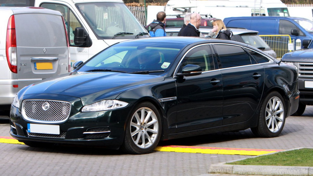 Какой служебный автомобиль получит новый британский премьер Тереза Мэй