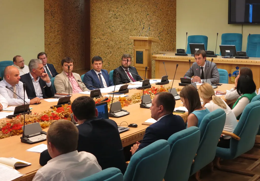 Бороться с перегрузом на дорогах депутаты решили по-европейски