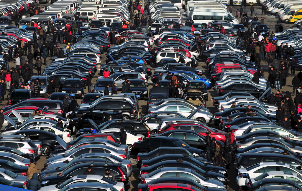 Процедуру купли-продажи б/у автомобилей в Украине хотят упростить