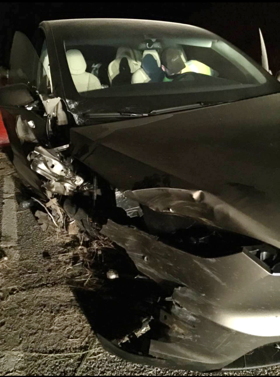 Автопилот Tesla привел к третьему ДТП: причины известны