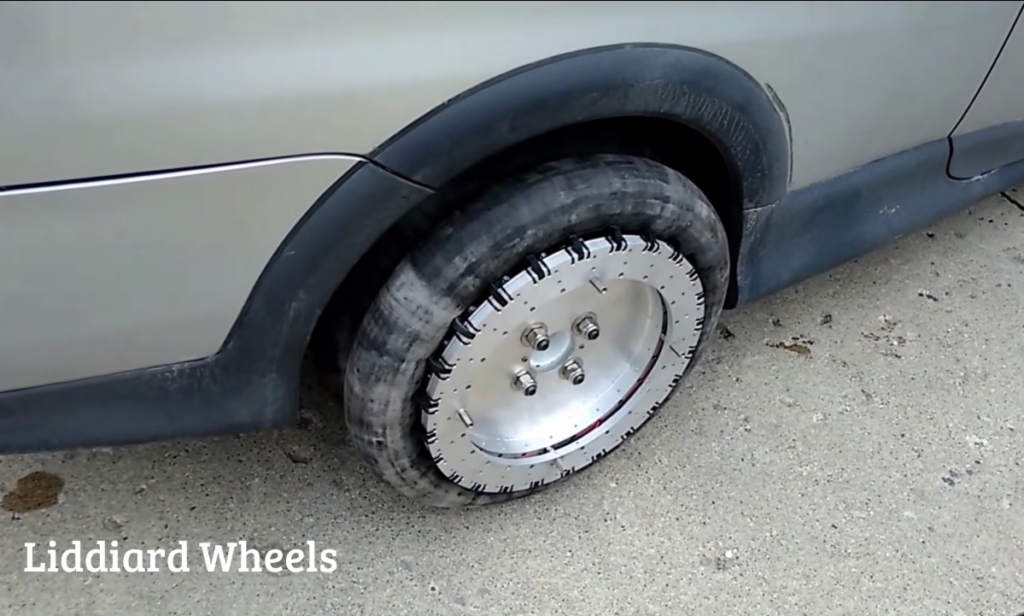 Колесо Уильяма Лиддарда позволяет перемещаться в разные стороны и даже на месте. 