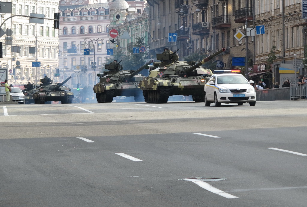 Минобороны опровергло обвинение КК «Киевавтодор» в разрушении асфальта танками