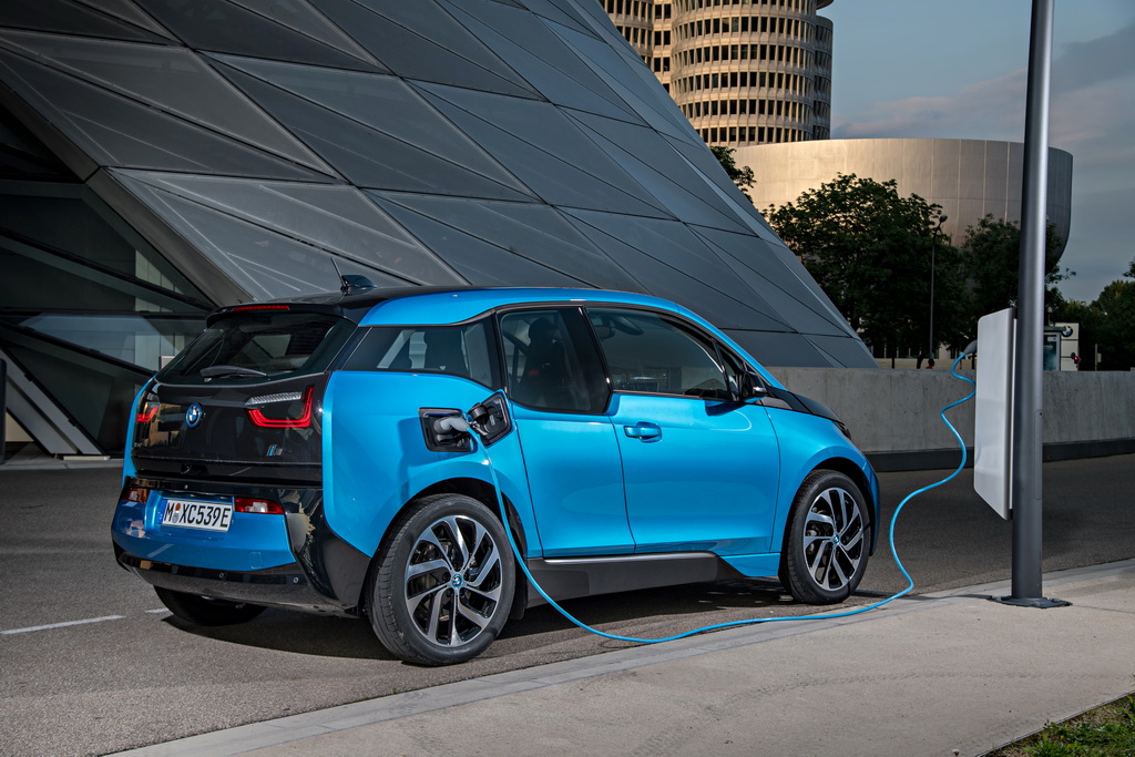 BMW i3 6