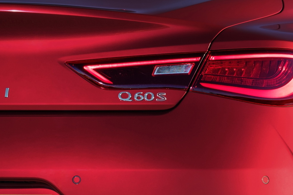The all-new 2017 INFINITI Q60, a style leader since its original inception, offers a compelling combination of daring design and exhilarating performance and dynamics. The third-generation of INFINITI’s renowned sports coupe is offered in a range of two-wheel and all-wheel drive configurations and powerplants – including the 3.0-liter V6 twin-turbo that it shares with the popular INFINITI Q50 sports sedan.