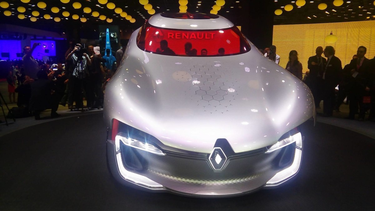 Renault Trezor. Новейший электрический спорткар представили в Париже