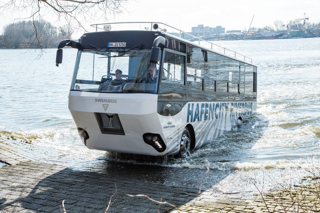 Автобус-амфибия Hafencity Riverbus