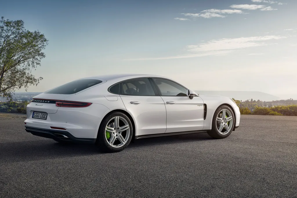 Porsche Panamera 4 E-Hybrid