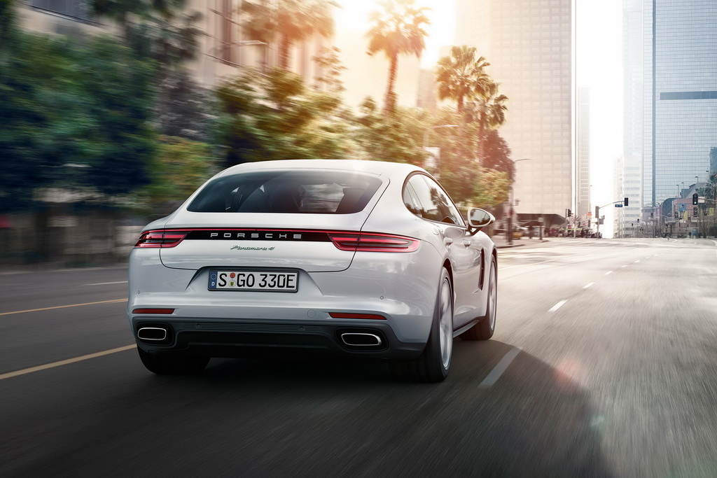 Porsche Panamera 4 E-Hybrid