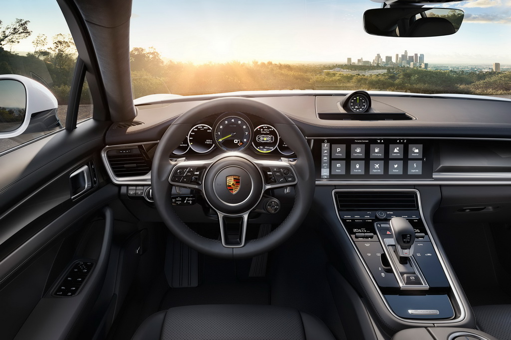Porsche Panamera 4 E-Hybrid