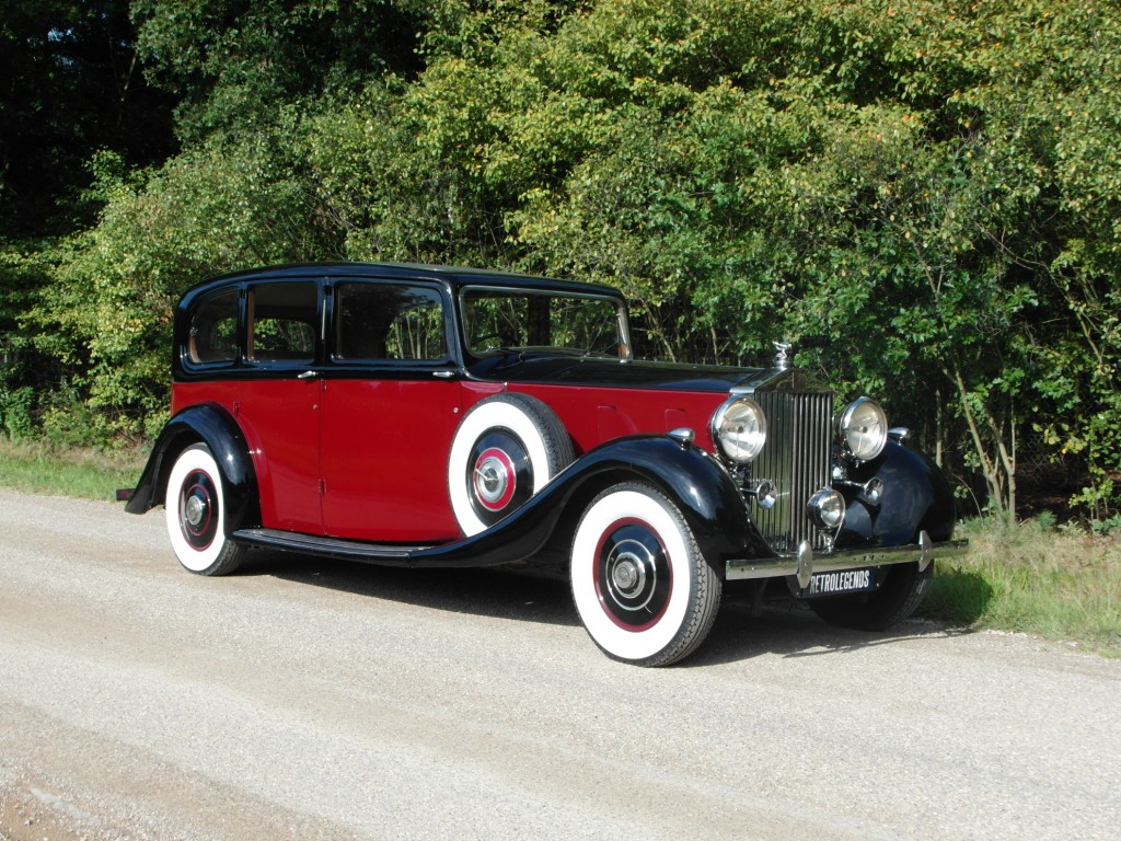 Раритетный Rolls-Royce - ретро-кар 1936 года авария вдребезги