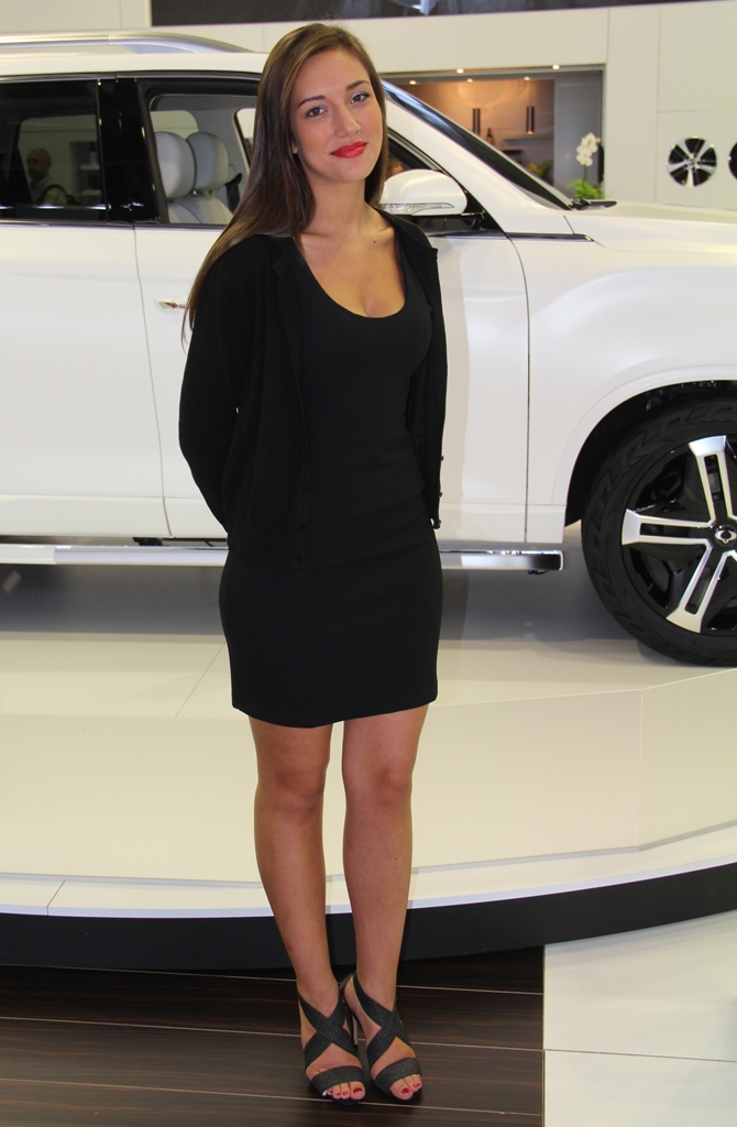 девушки Парижского автосалона 2016