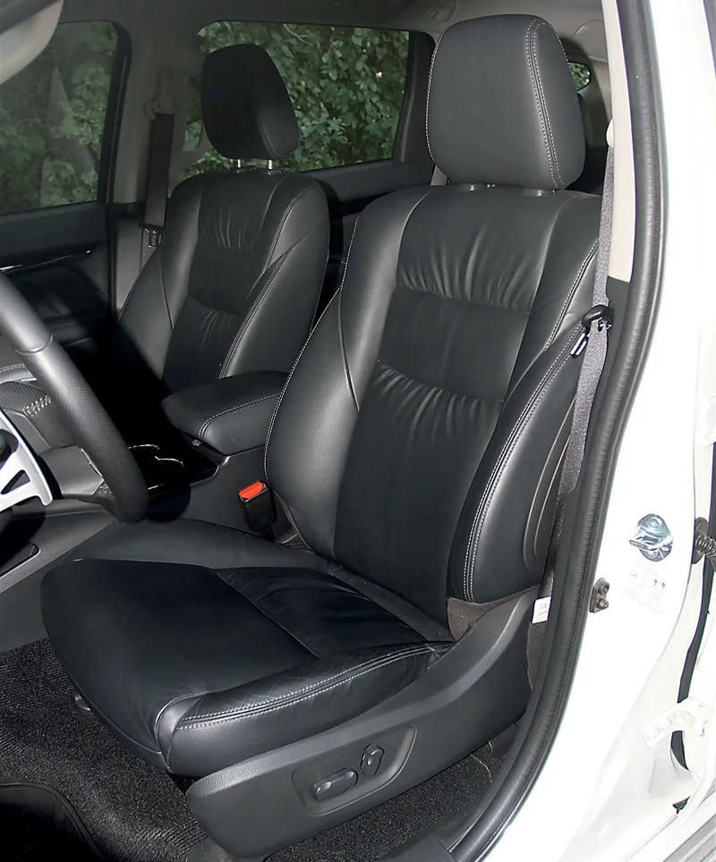 Mitsubishi Pajero Sport III