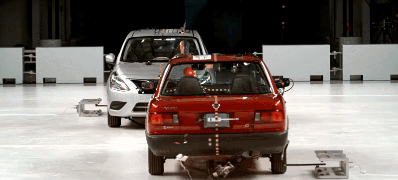 Безопасность старых авто: краш-тест нового Nissan Versa и Nissan Tsuru