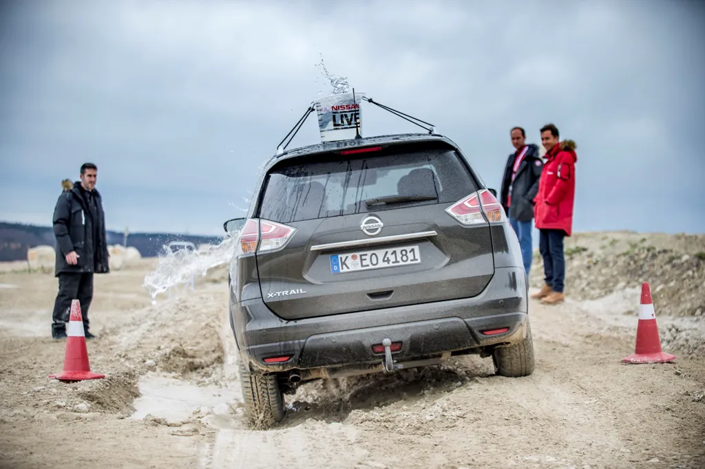 nissan x-trail 2.0 дизель 2017