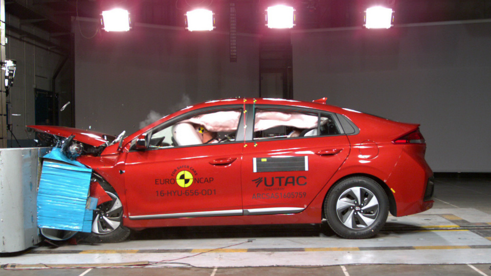 Самые безопасные автомобили 2016 по версии EuroNCAP
