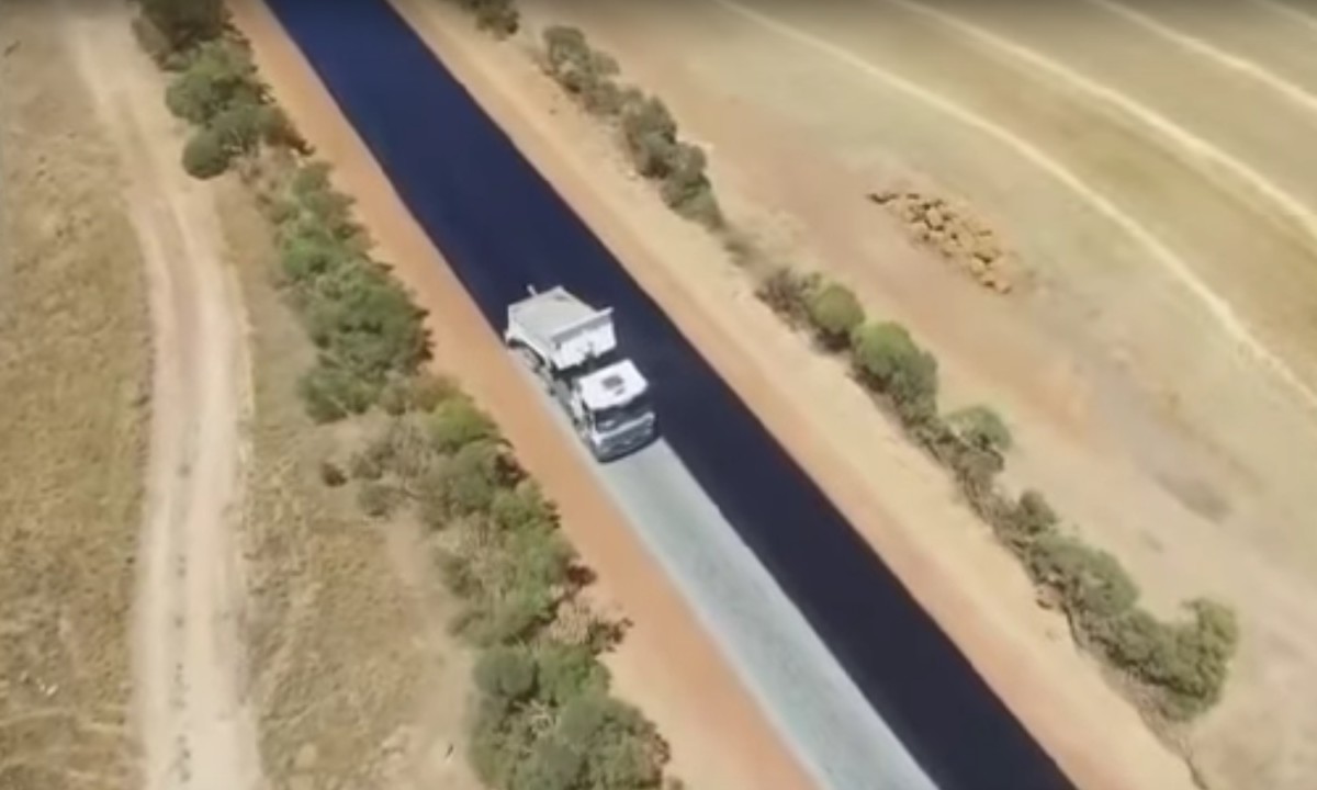 Укравтодору на зависть. Как построить дорогу за два дня