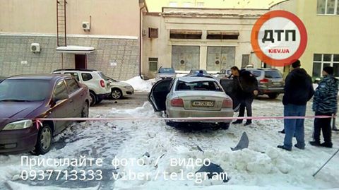 Осторожно, падает лед. Новая опасность для водителей в Украине