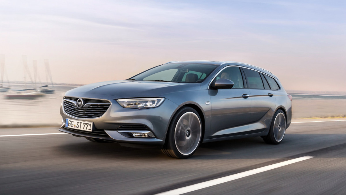Новый универсал Opel Insignia 2017 – первые официальные фото