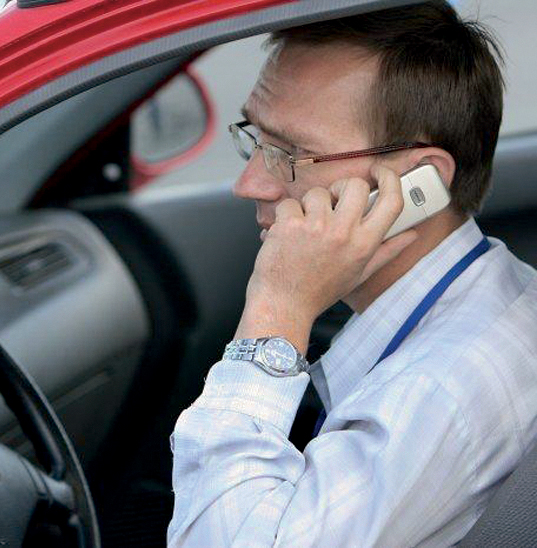 Как действуют музыка и разговоры на водителя