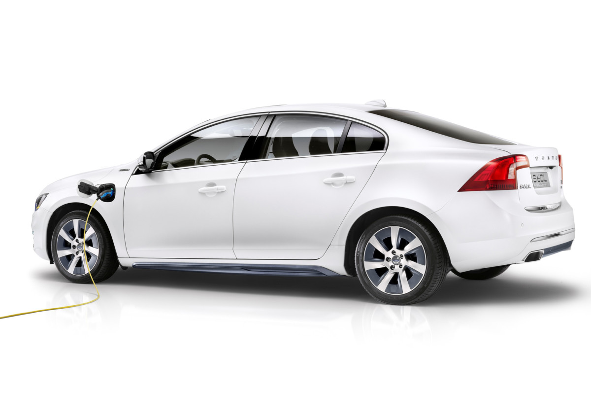 Первый электромобиль Volvo появится в 2019 году