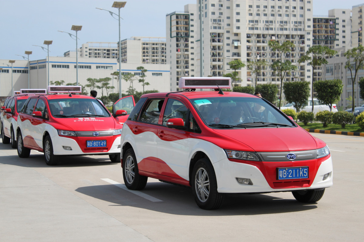 В Пекине все такси станут электромобилями