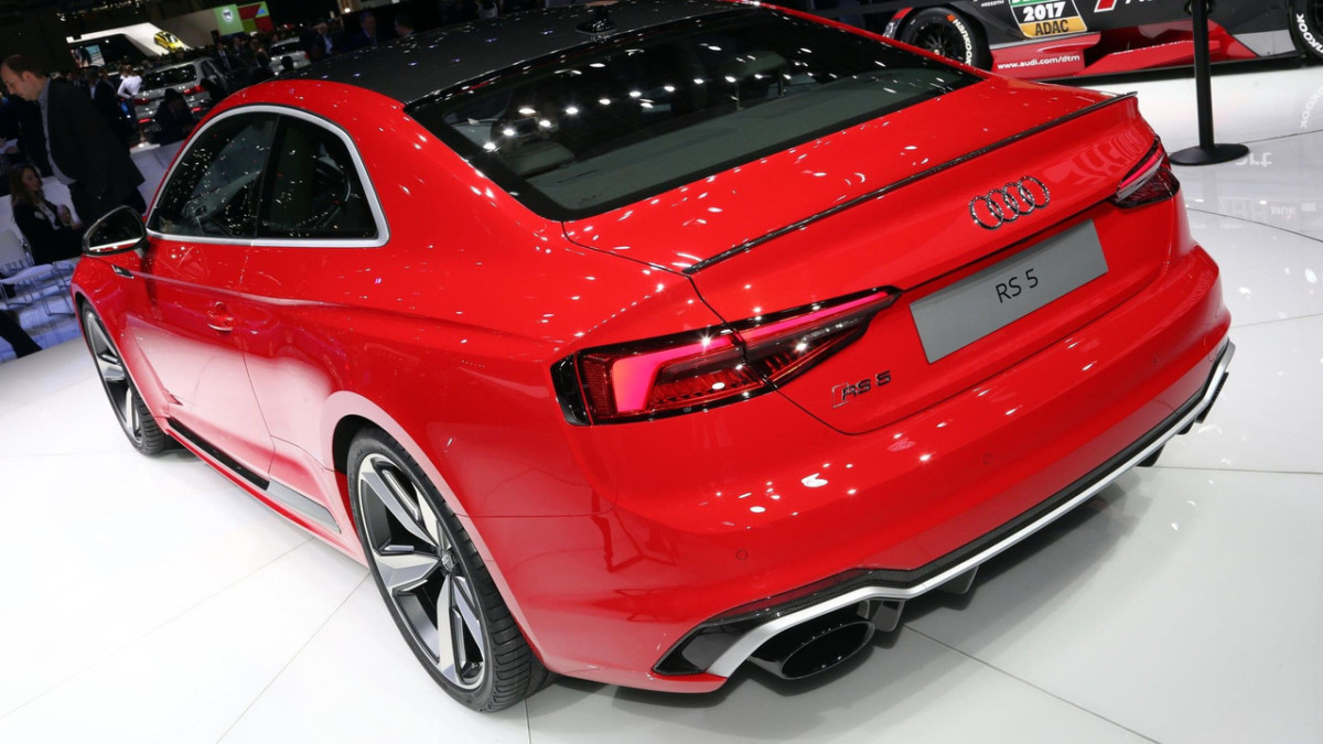 Заряженное купе Audi RS5 2018: живые фото из Женевы