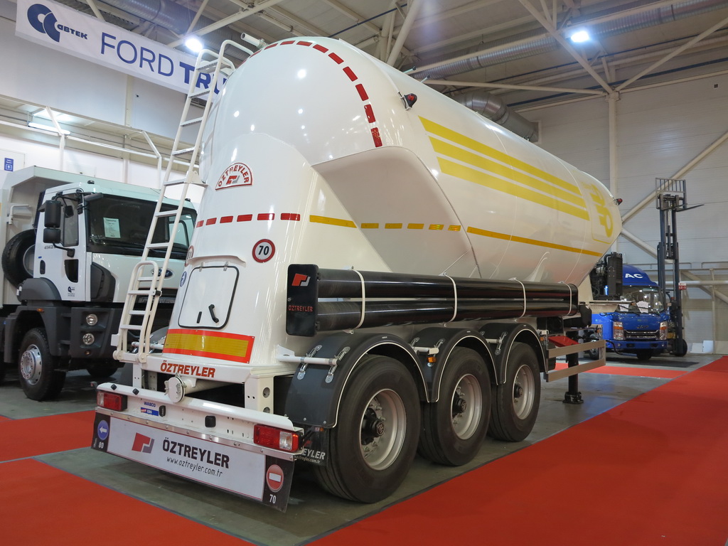 Полуприцеп-цементовоз Oztreyler