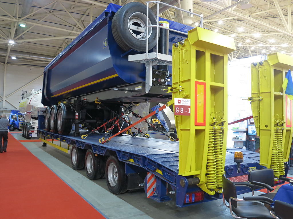 Полуприцеп-тяжеловоз ВАРЗ-НПВ 3811