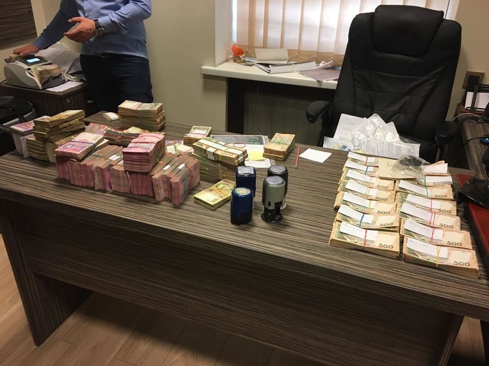 В Киевавтодоре выявлены хищения на сотни миллионов гривен