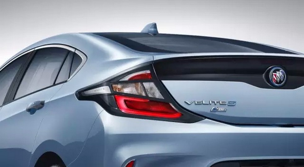Первый подзаряжаемый гибрид Buick представят в Китае