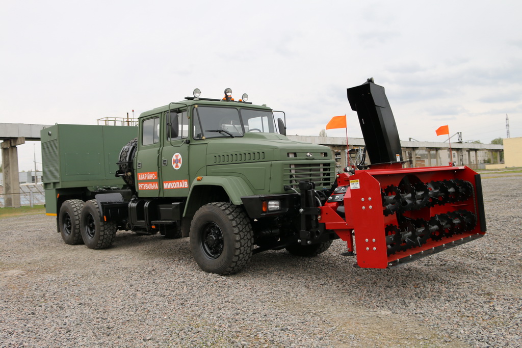Супер-грузовик КрАЗ для спасателей