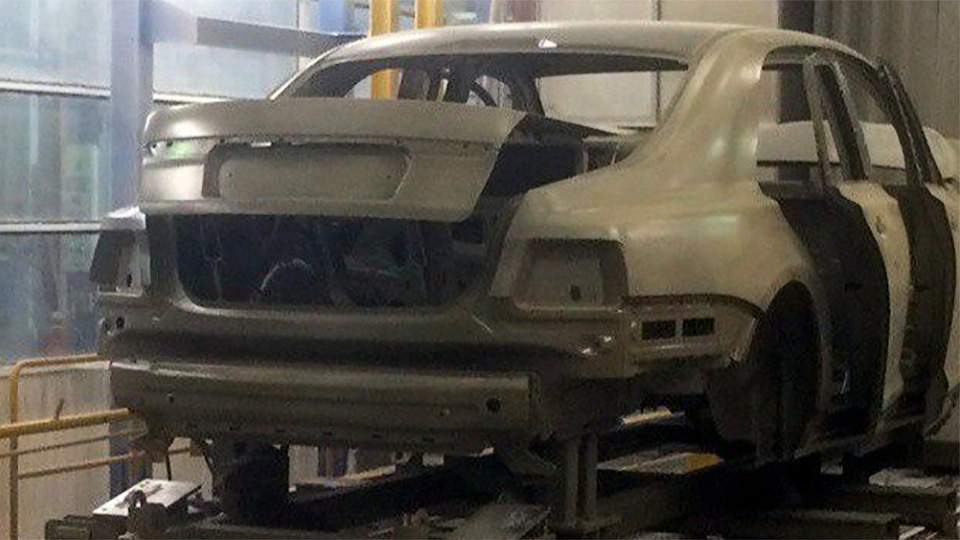 Проект «Кортеж»: роскошный седан Aurus впервые замечен без камуфляжа Проект «Кортеж»: роскошный седан Aurus впервые замечен без камуфляжа