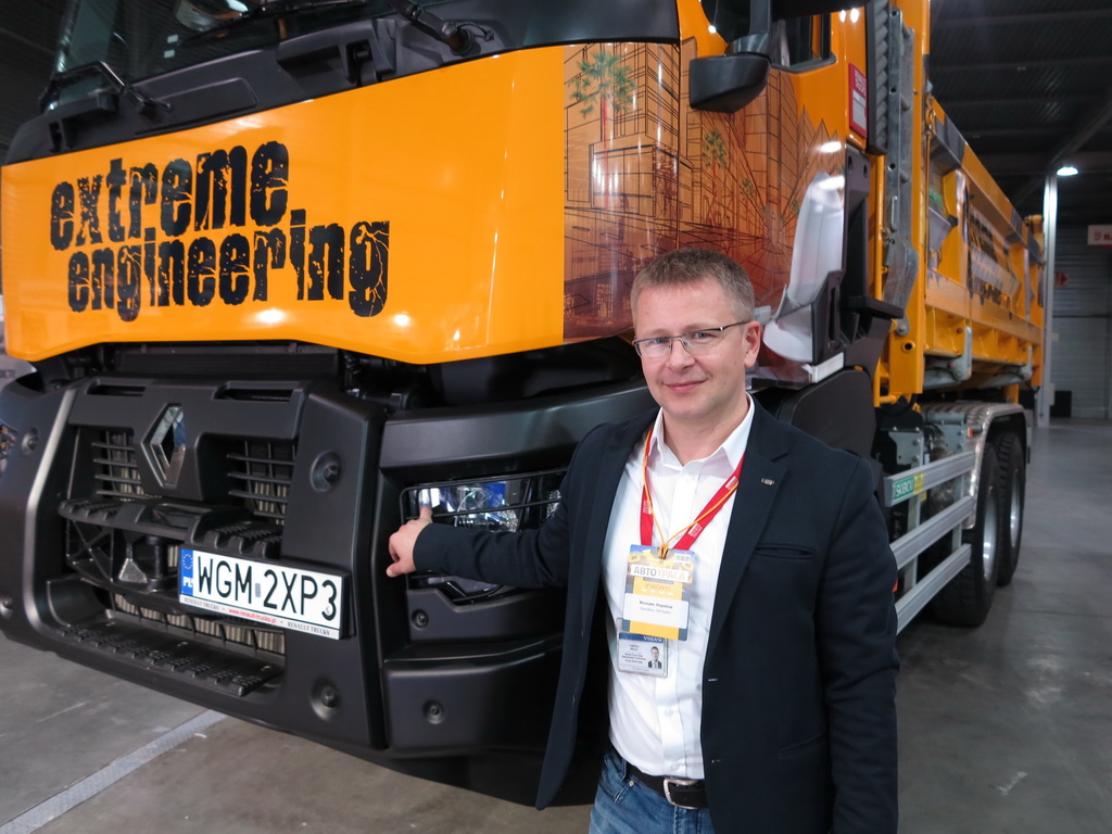 Михаил Лапшин, представитель по продажам грузовых автомобилей Renault компании «Вольво Украина»