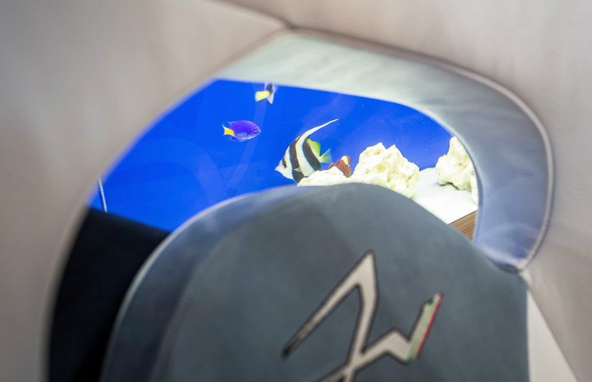 В Монте-Карло представили электрический суперкар с аквариумом