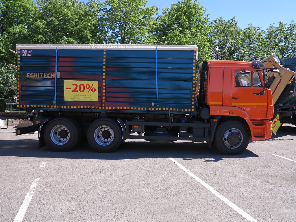 «неизвестные» грузовики на Агро-2017