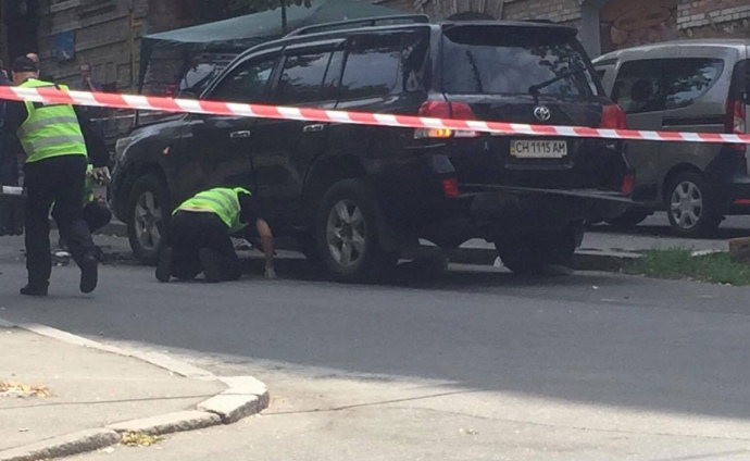 Взрыв авто в Киеве: новые подробности и видео инцидента