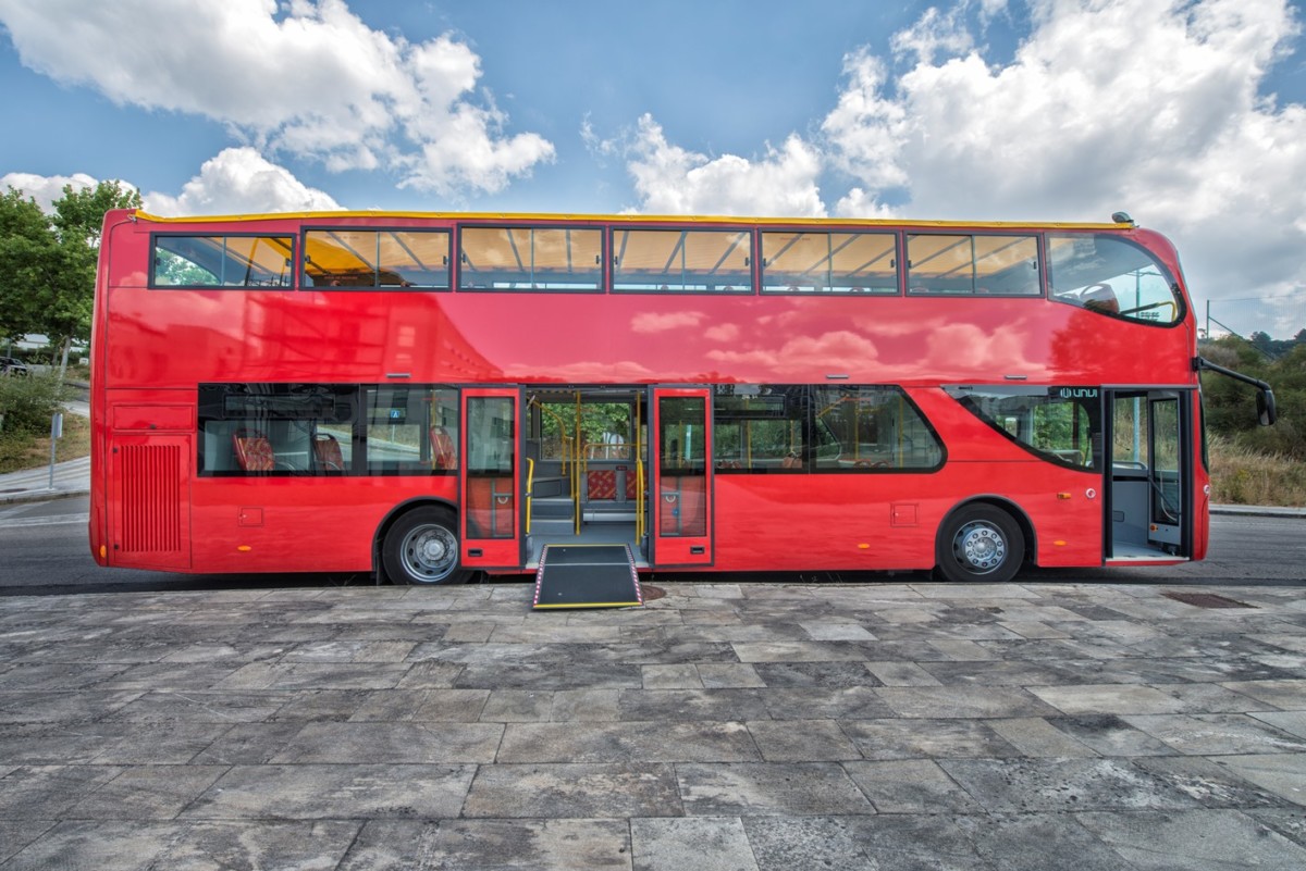 Автобусы  sightseeing: электрическая новинка UNVI
