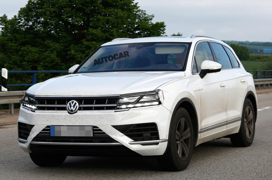 Volkswagen Touareg 2018 замечен во время тестов