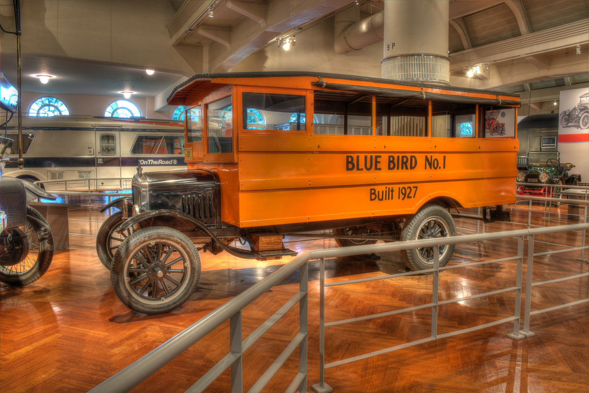 На шасси TT компания Blue Bird изготовила школьный автобус (1927 г.)