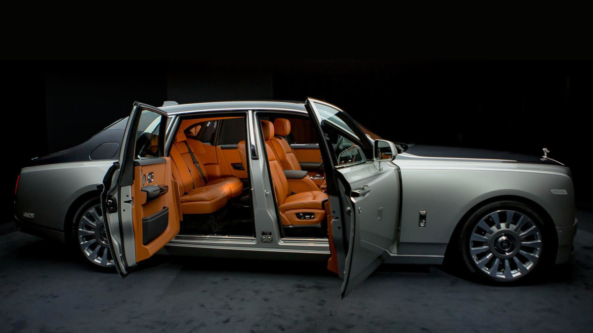 Rolls-Royce Phantom 2018: все подробности самого дорого в мире седана